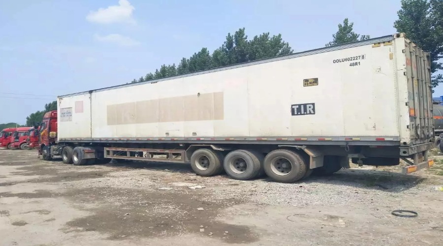15米冷藏車(chē)運(yùn)輸